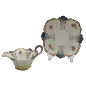 WCI-9066z: Late 19th Century Porcelain Sauce Boat & Undertray by R.S. Prussia