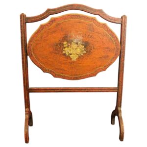 WOT-2667z: Circa 1920s Anglo-American Tilt-Top Side Table