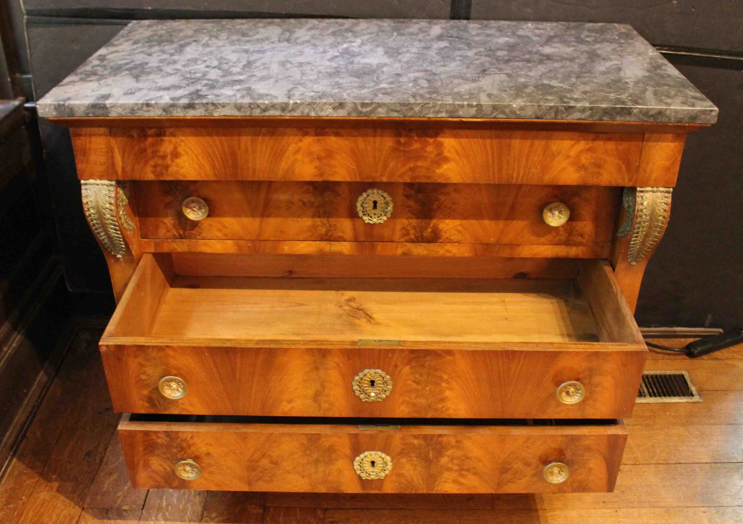 WCH-1005: Circa 1805-1815 Empire Period French Marble Top Commode - Image 4