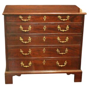 WCH-996: Circa 1760 English George III Period 5-Drawer Chest of Drawers