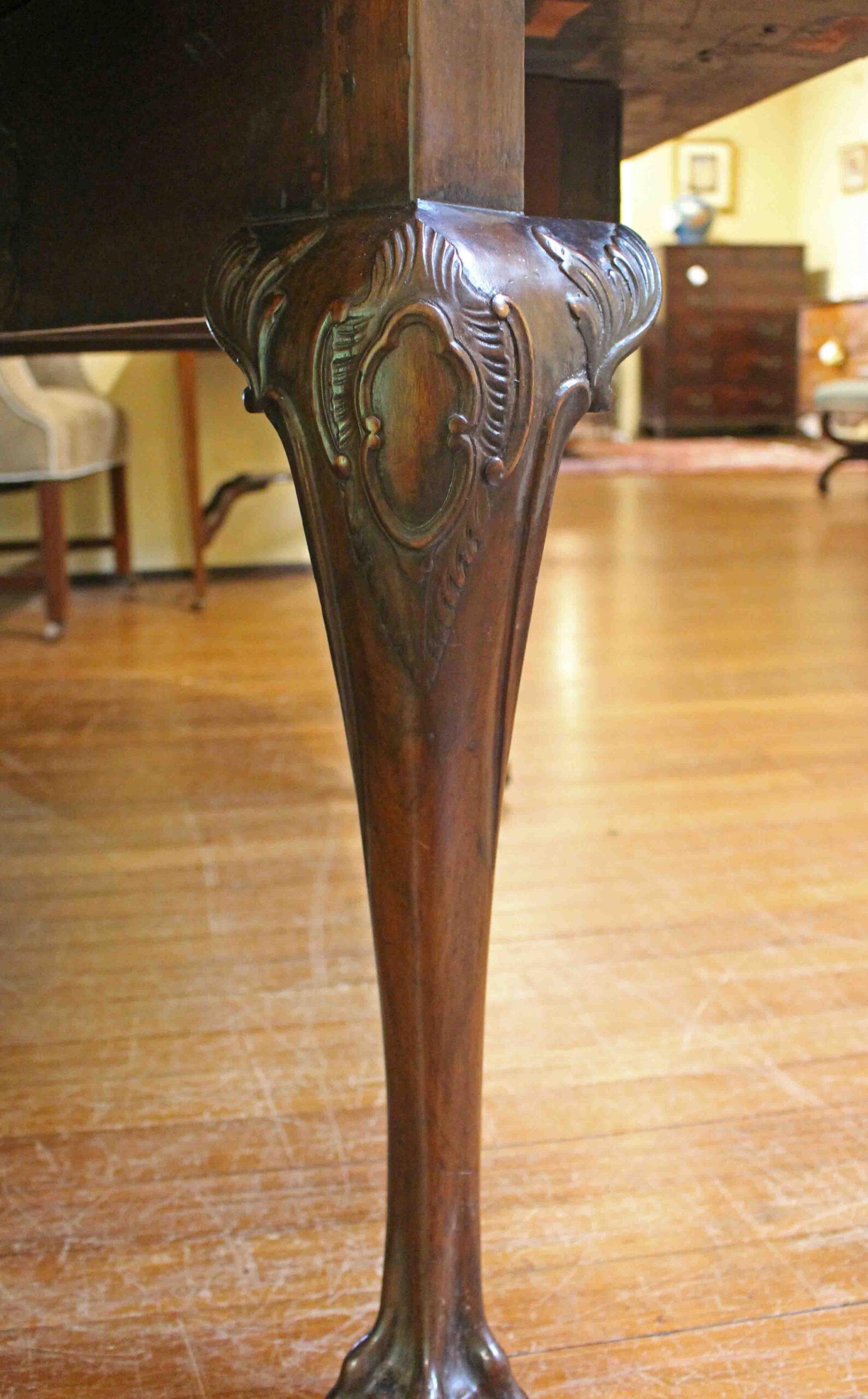 WDT-519z: Circa 1730-50 Irish Drop-Leaf Mahogany Table - Image 5