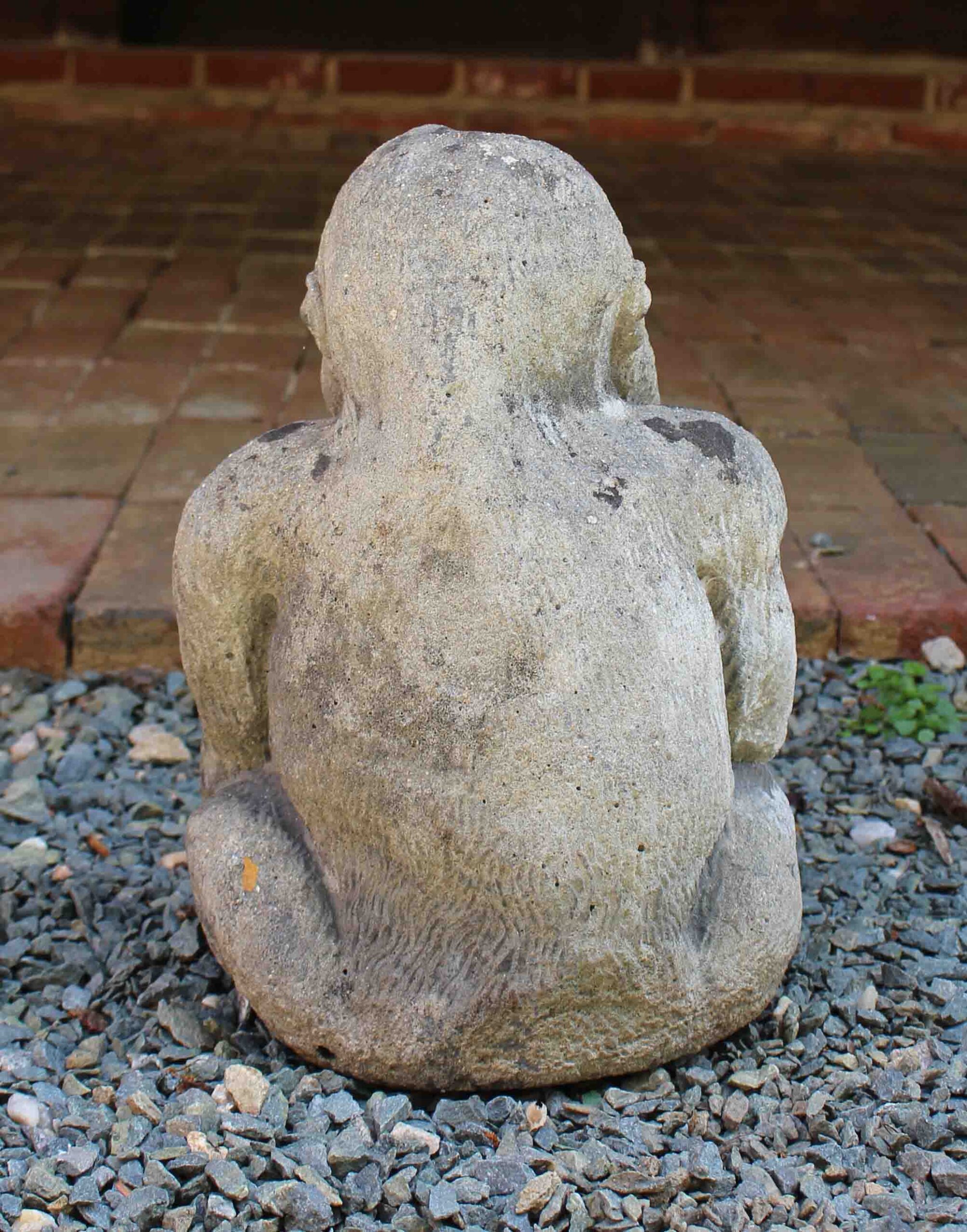 WGD-579: Mid-20th Century English Cast Stone Seated Gorilla Garden Ornament - Image 3