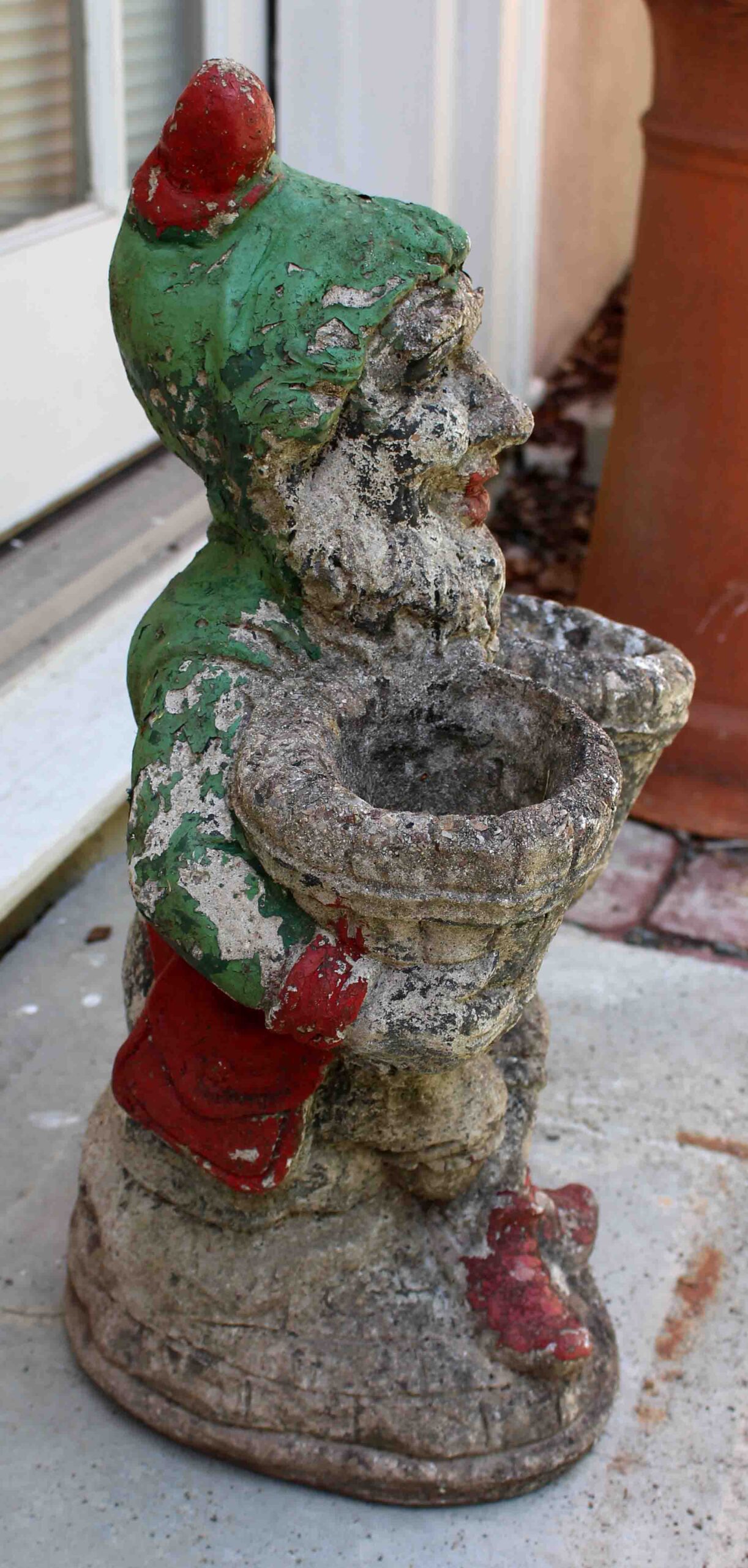 WGD-589: Mid-20th Century English Cast Stone Garden Gnome Double Planter - Image 2