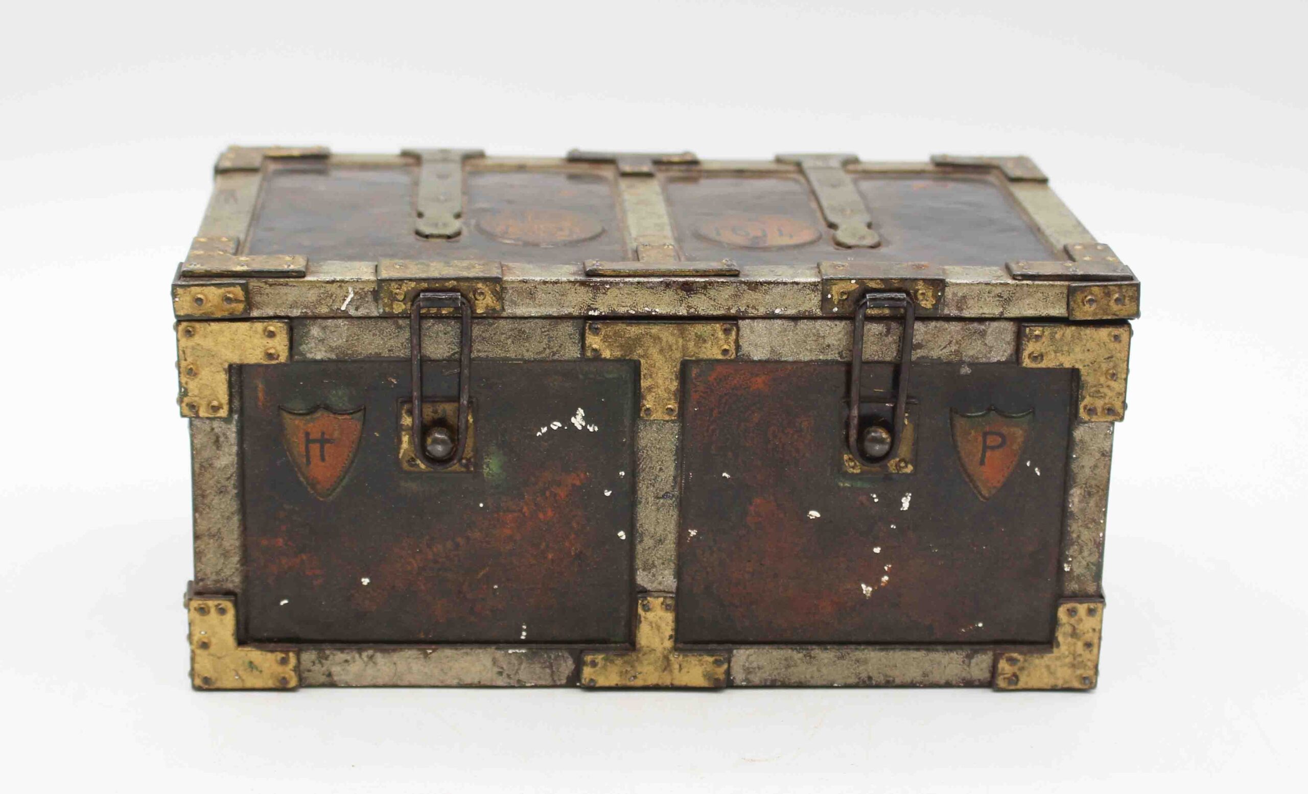 WB-1575: Circa 1907-1909 English Huntley & Palmer's "Iron Chest" Biscuit Tin Box - Image 2