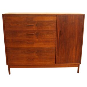 WCH-1008: Circa 1960 American Walnut Six-Drawer Chest with Cabinet