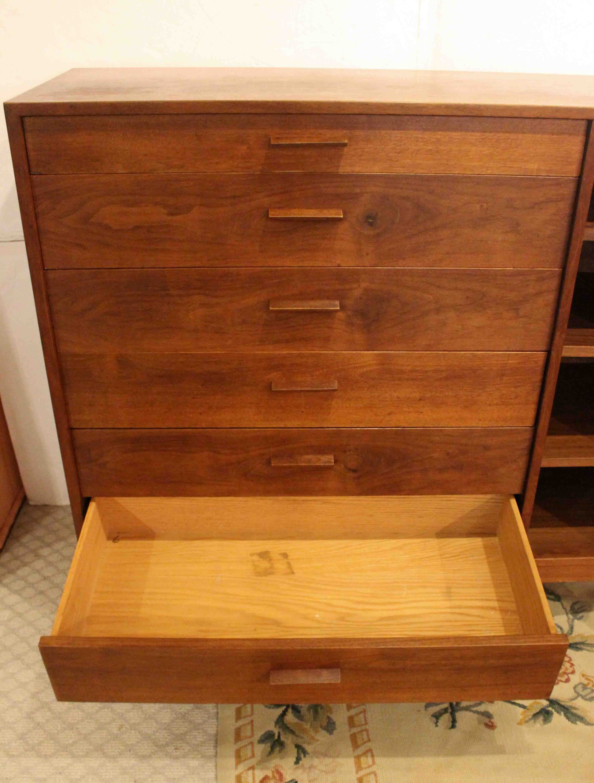 WCH-1008: Circa 1960 American Walnut Six-Drawer Chest with Cabinet - Image 3