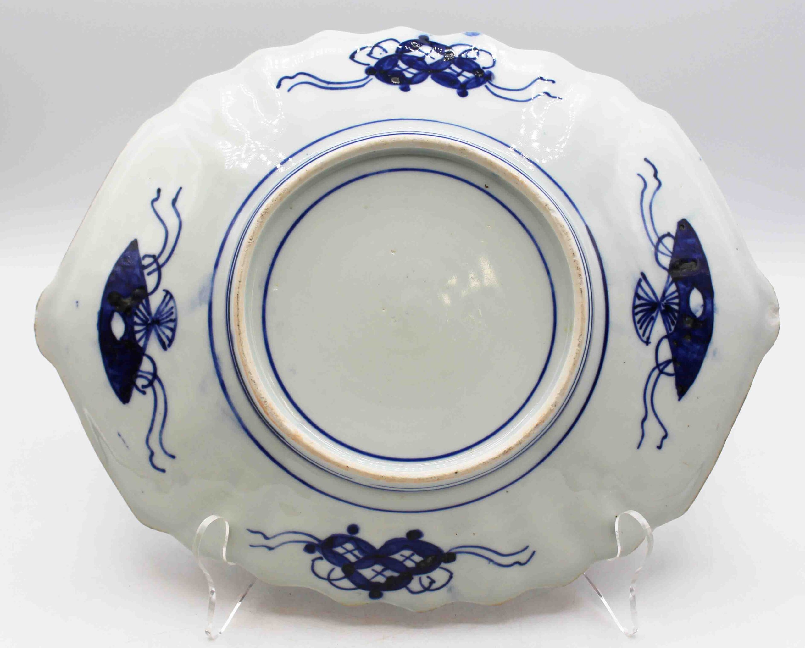 WCI-8342: Circa 1860s Japanese Double Fan Motif & Shape Imari Chop Plate - Image 4