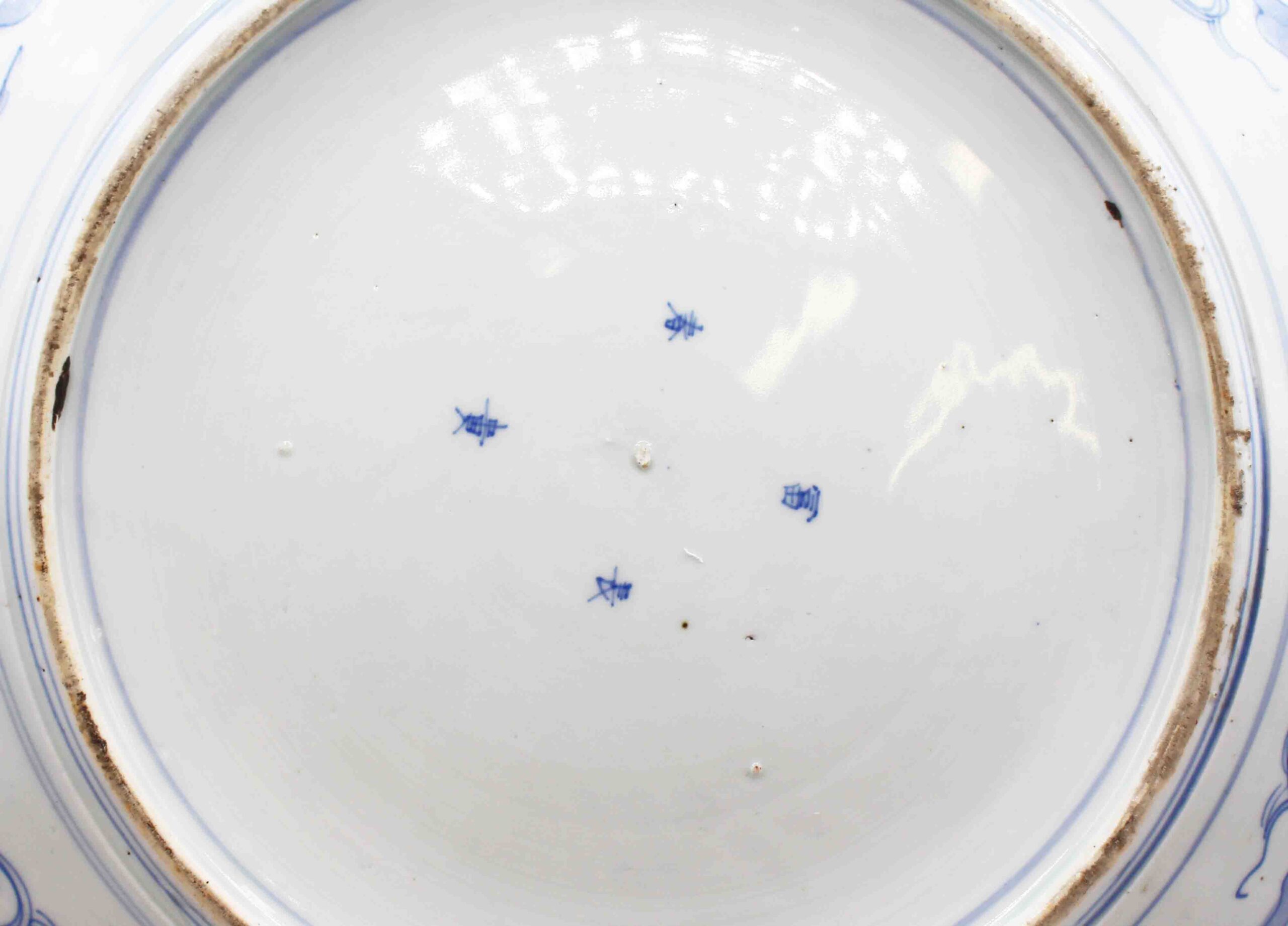 WCI-8344: Imari Charger Featuring the Three Friends of Winter - Image 3