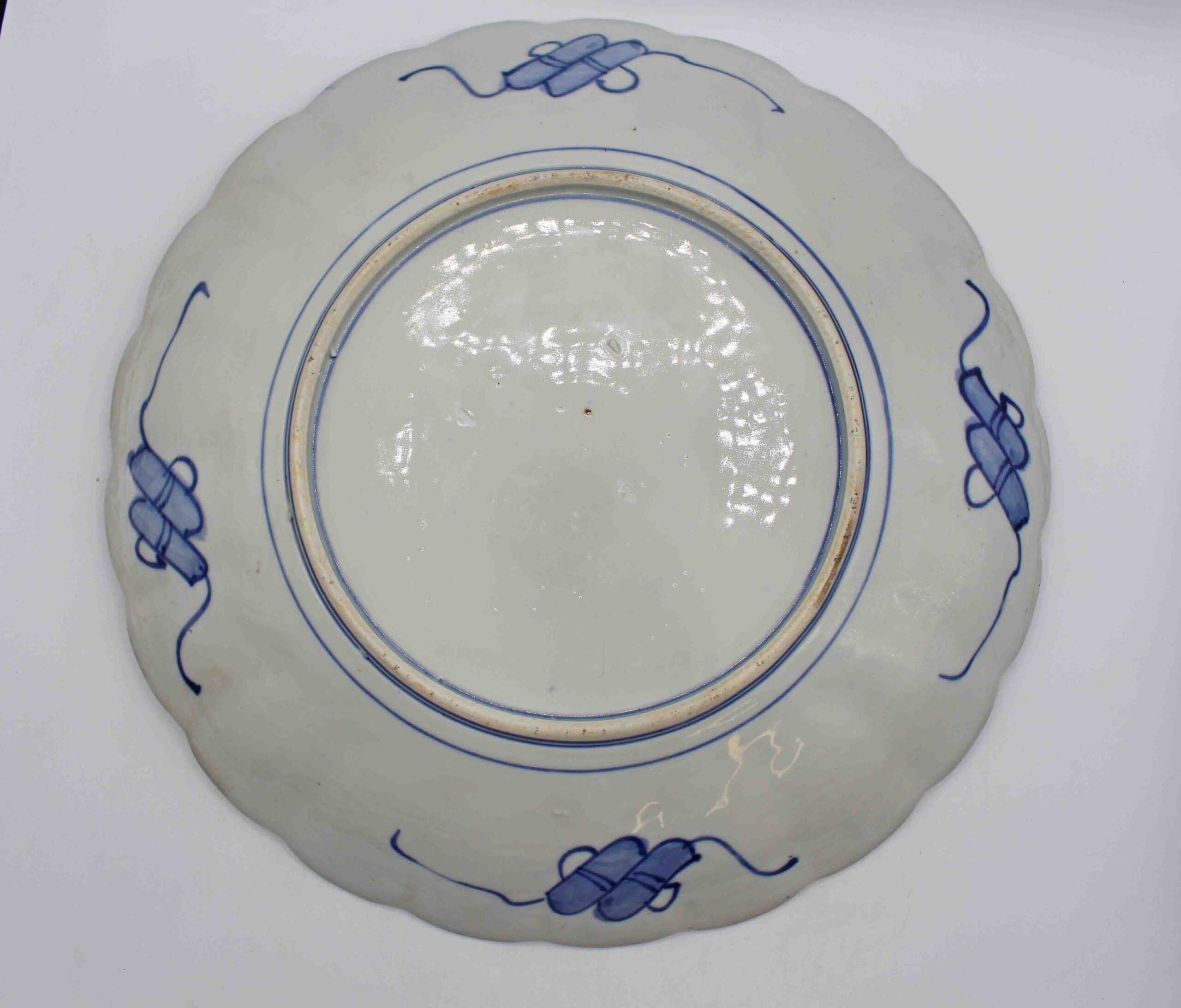 WCI-8345: Circa 1870 Japanese Large Scalloped Imari Charger - Image 2
