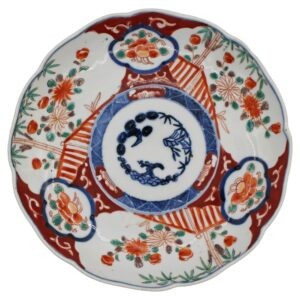 WCI-8941: Circa 1880 Japanese Shaped Imari Porcelain Plate