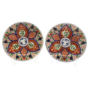 WCI-9217: Circa 1860 Japanese Pair of Boldly Decorated Imari Plates