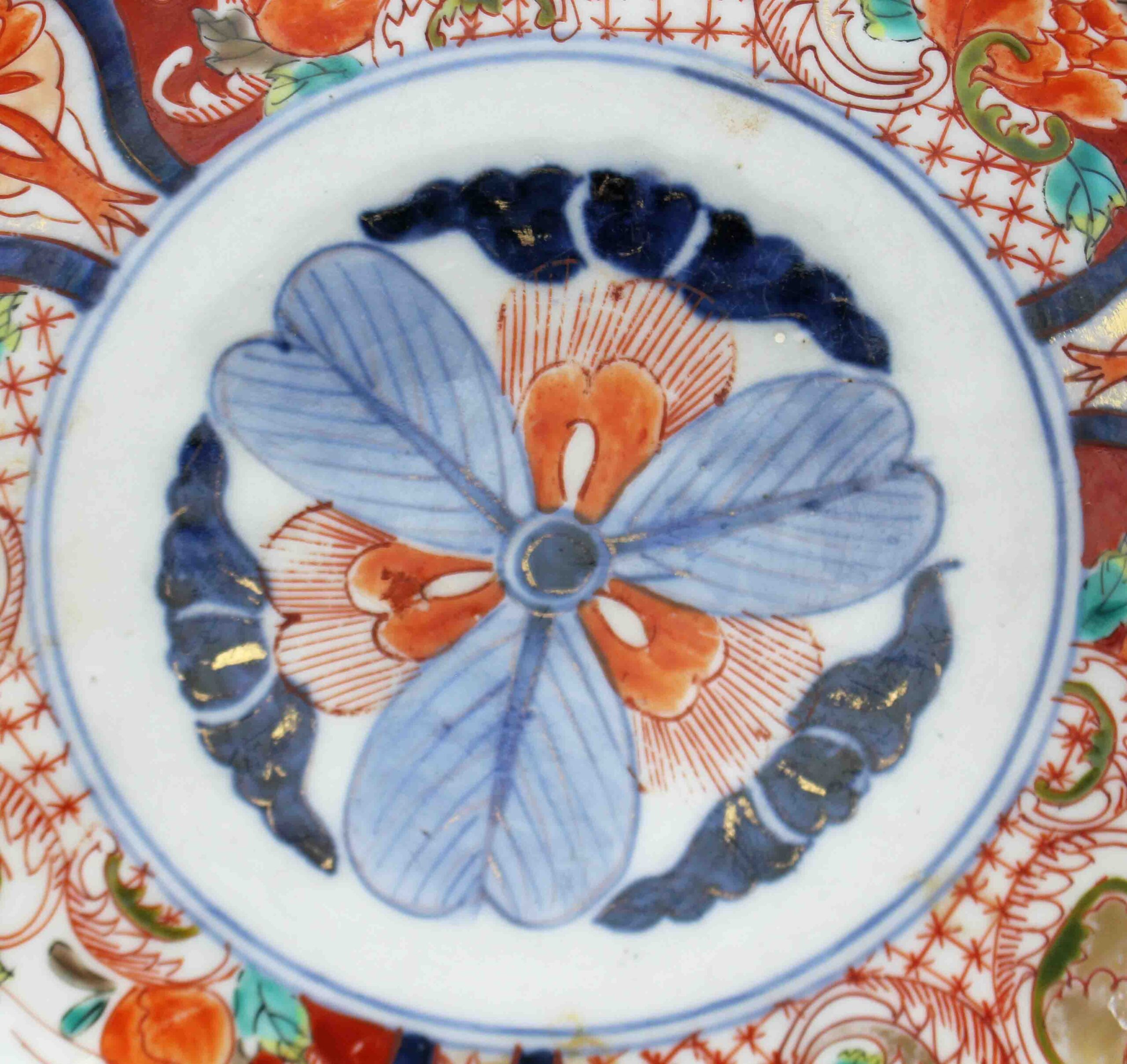 WCI-9252: Circa 1860-80 Japanese Imari Scalloped Edge Bowl - Image 3