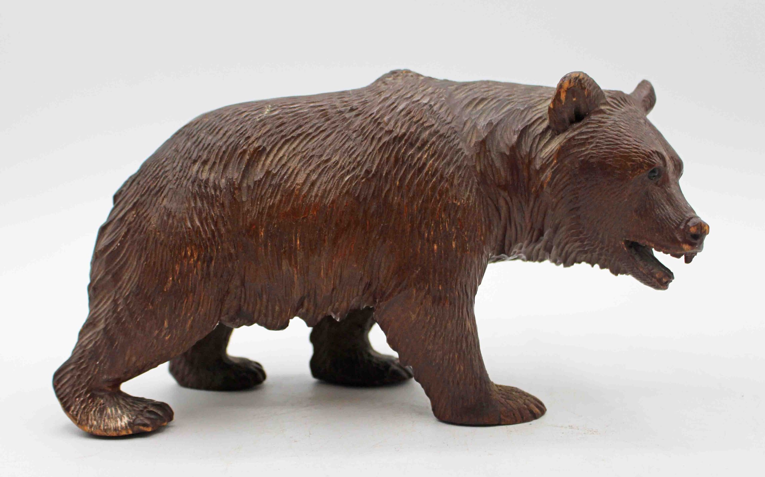 WCO-3827: Late 19th Century Swiss Small-Medium Size Strolling Black Forest Bear - Image 2