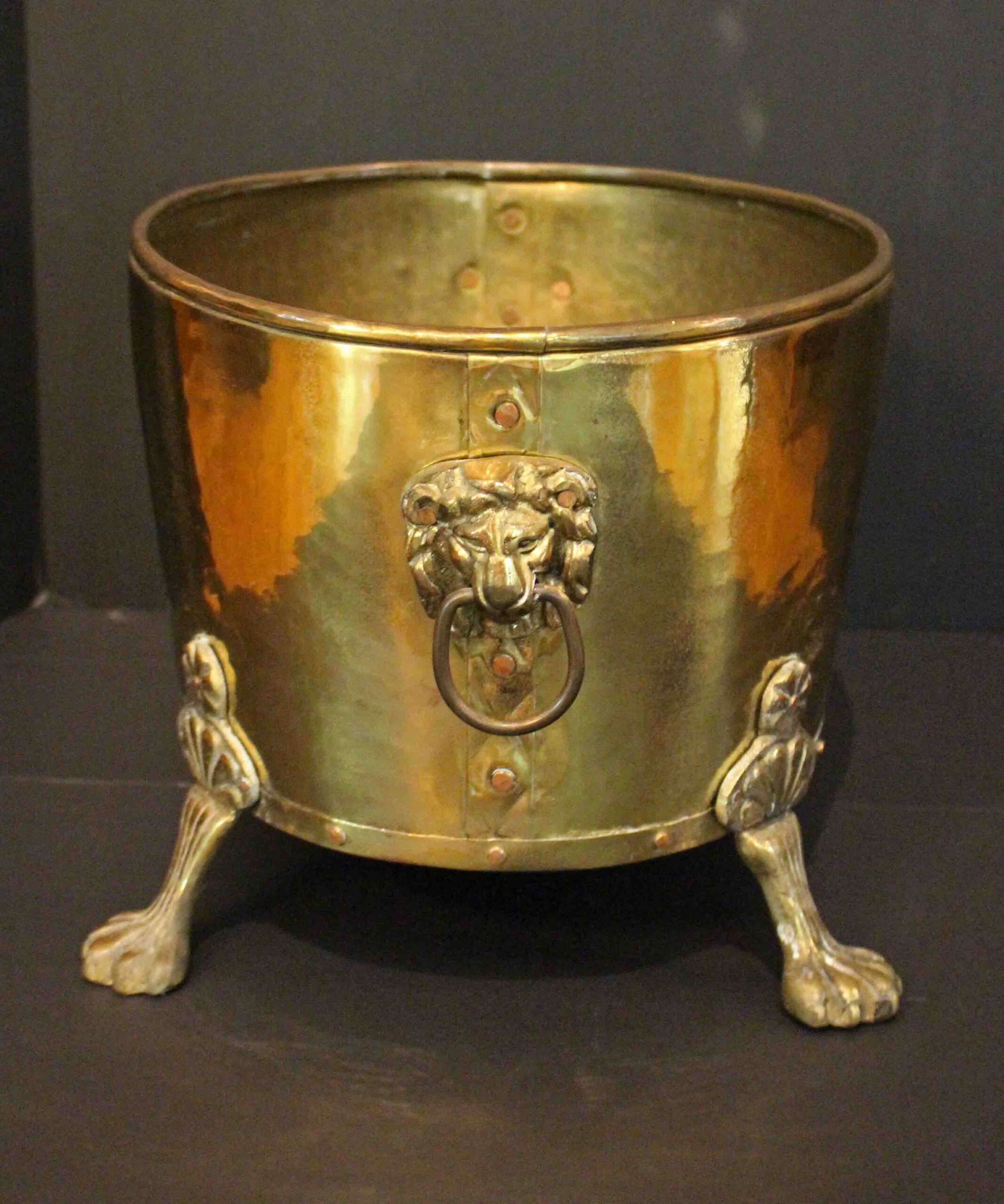 WDA-1790: Circa 1880 English Oval Brass Jardiniere - Image 2