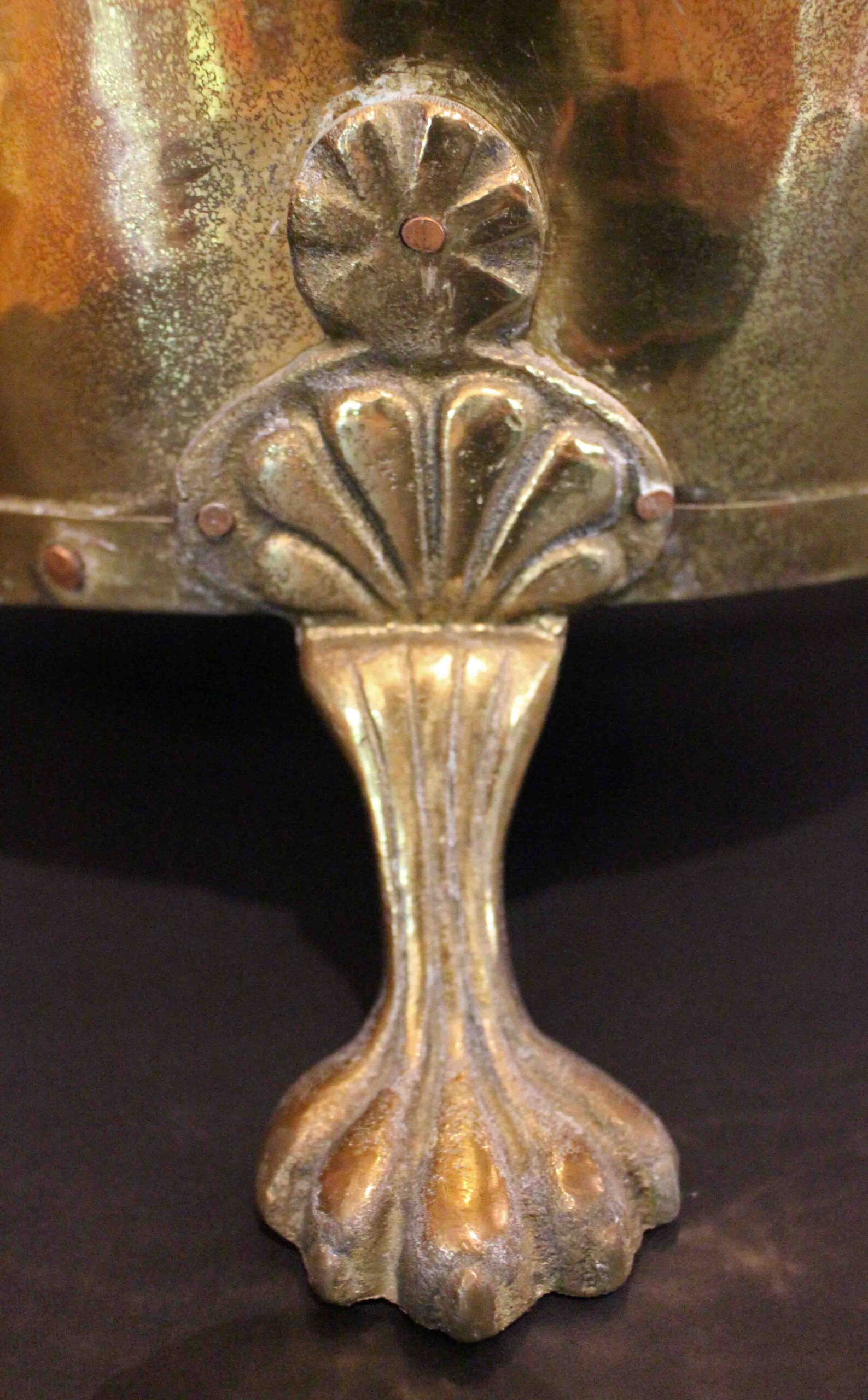 WDA-1790: Circa 1880 English Oval Brass Jardiniere - Image 5