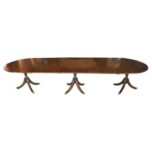 WDT-520: Early 19th Century English Regency Triple Pedestal Dining Table