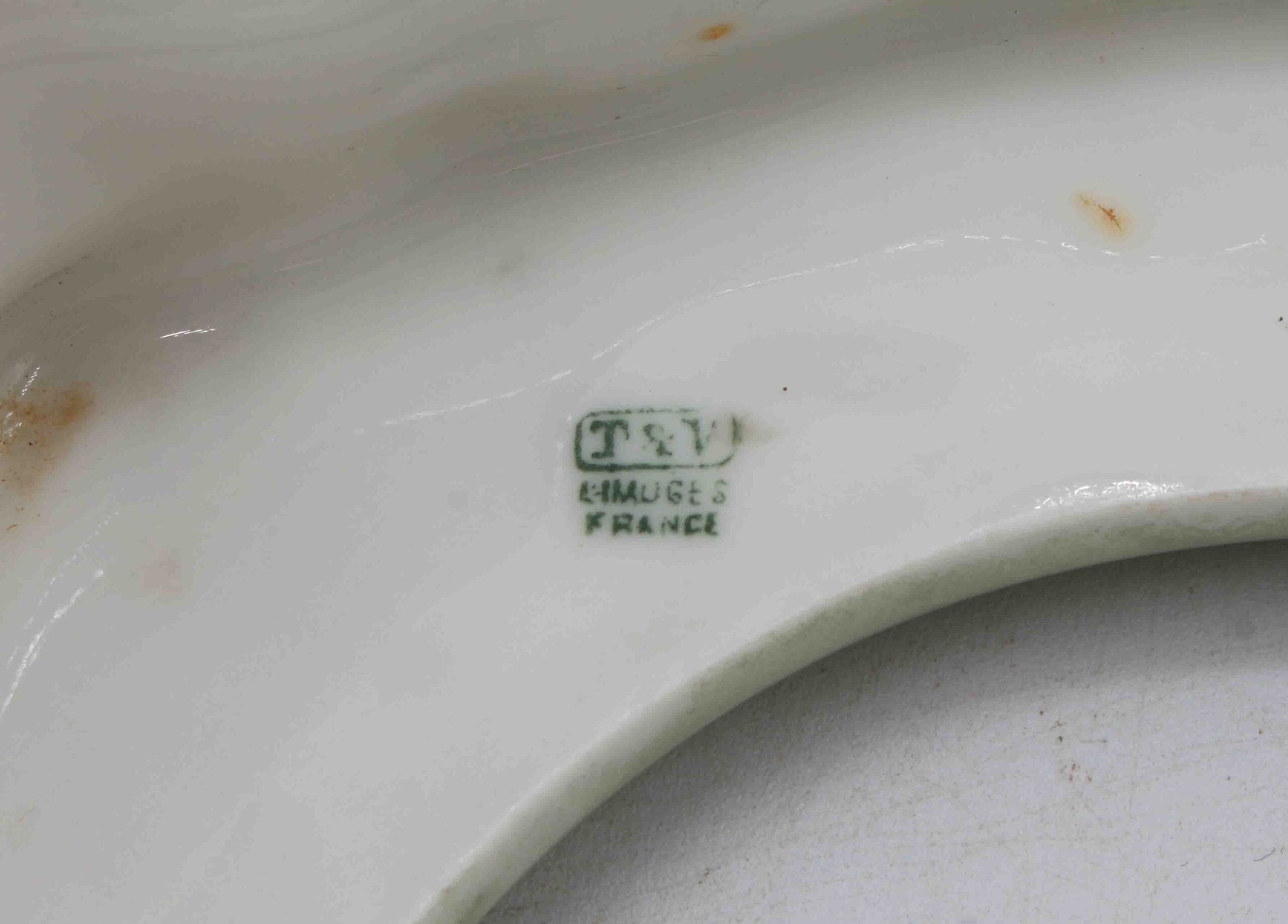 WCI-9307z: 1891-1911 Limoges Porcelain Punch Bowl with Original Stand - Image 4