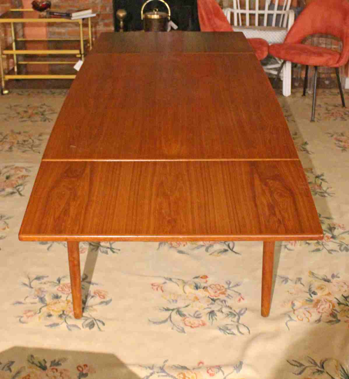 WDT-524z: Circa 1960s Mid Century Modern Danish Expanding Dining table by AS Randers - Image 2