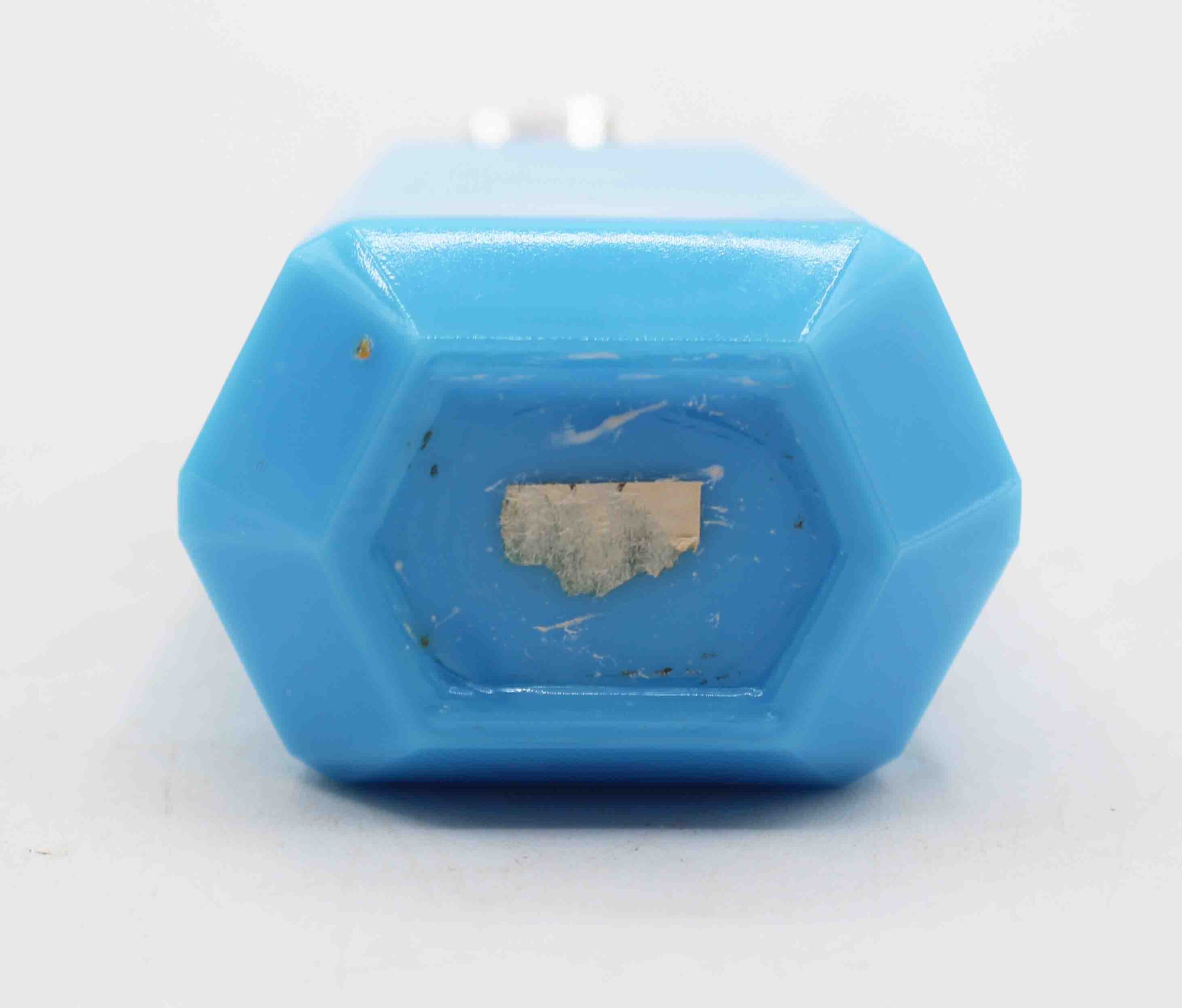 WG-3015z: Circa 1920s Art Deco Octagonal French Blue Opaline Glass Snuff Bottle - Image 2