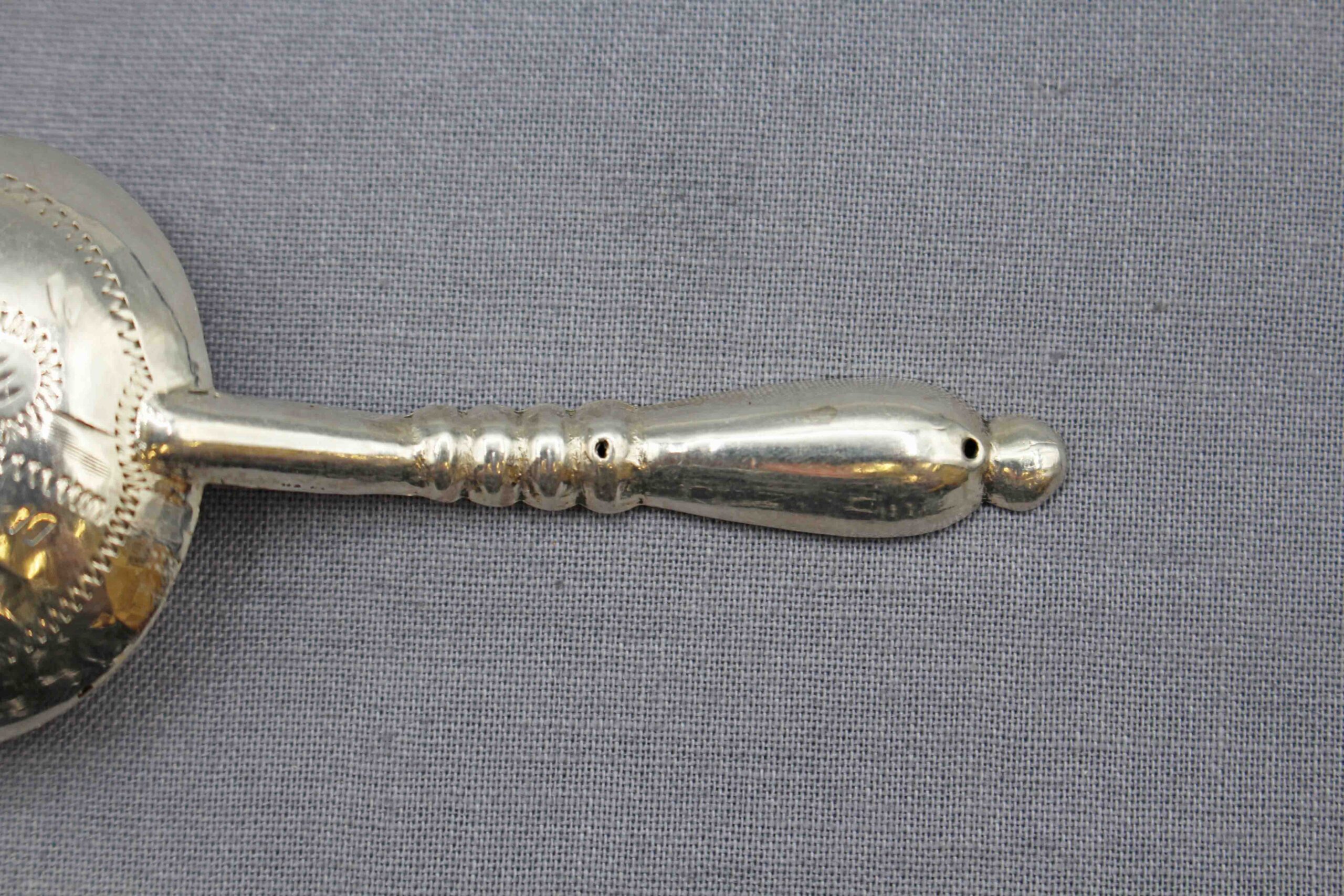 WSI-10474z: C. 1908-1917 84 Zolotniks Russian Tea Caddy Spoon by Sergey Shishkin - Image 5