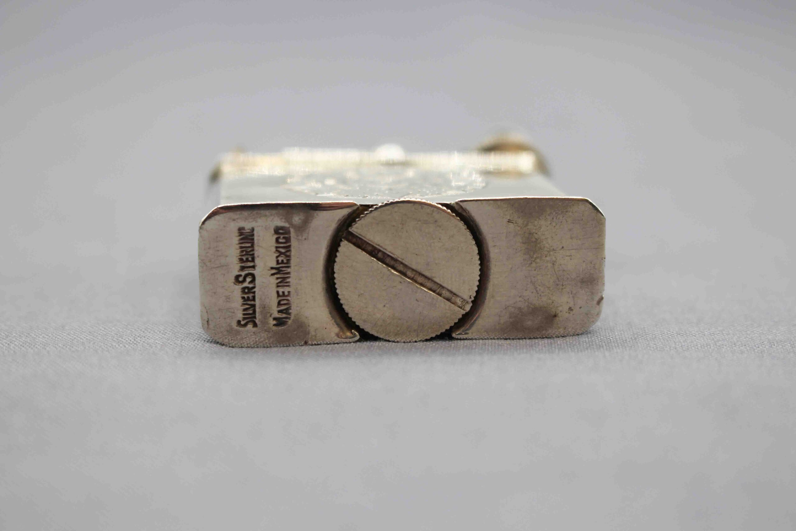 WSI-10480z: C. 1940s-50s Sterling Silver Lighter Engraved with an Aztec Calendar - Image 5