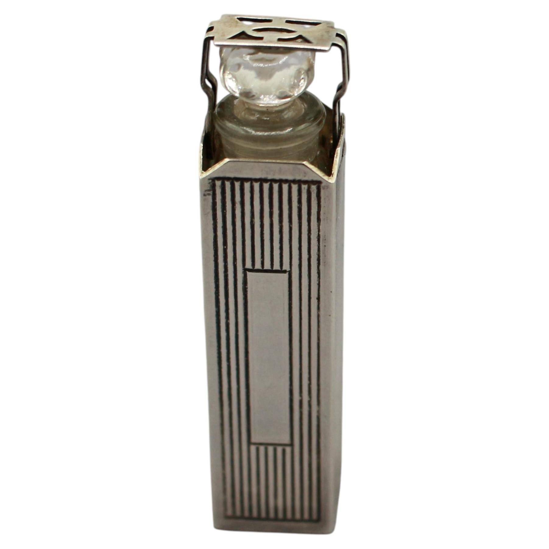 WSI-10523z: Art Deco Period Sterling Silver Scent Bottle