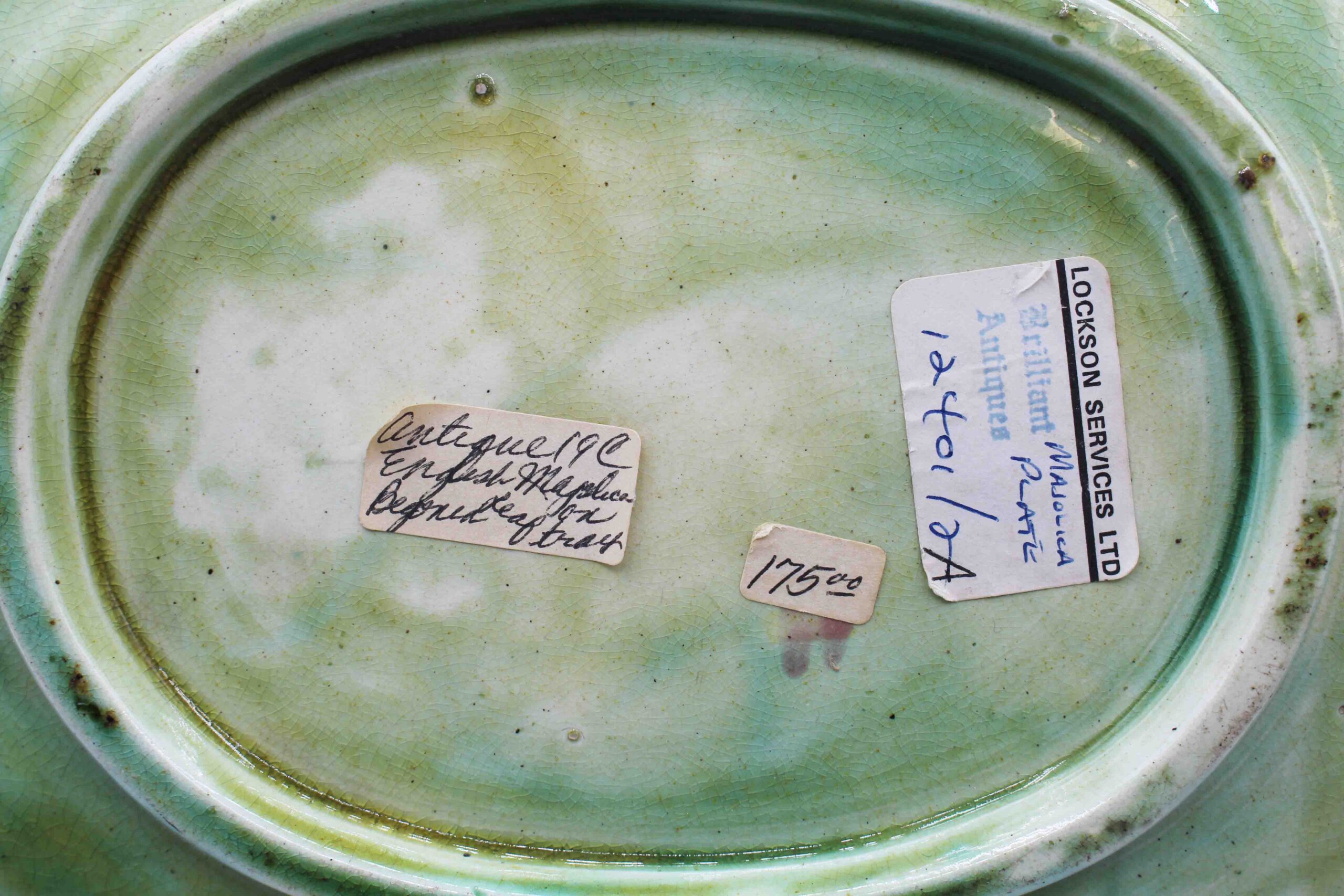WCI-9142z: Circa 1880s English Pair of Majolica Begonia Leaf Sweetmeat Dishes - Image 3