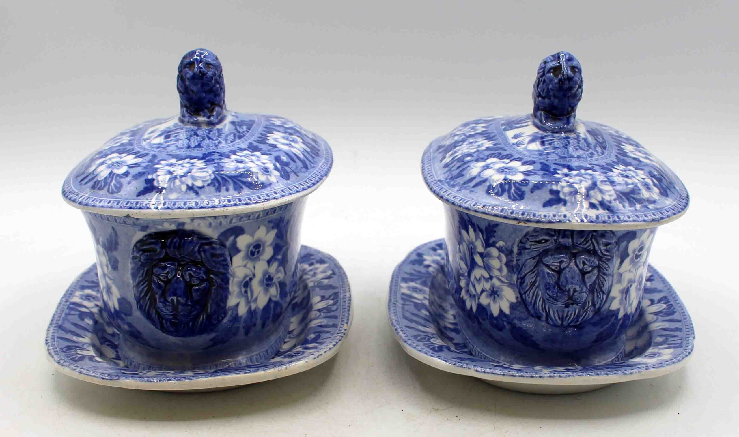 WCI-9313z: Circa 1810-1828 Pair of Staffordshire Blue and White Sauciers and Undertrays - Image 2