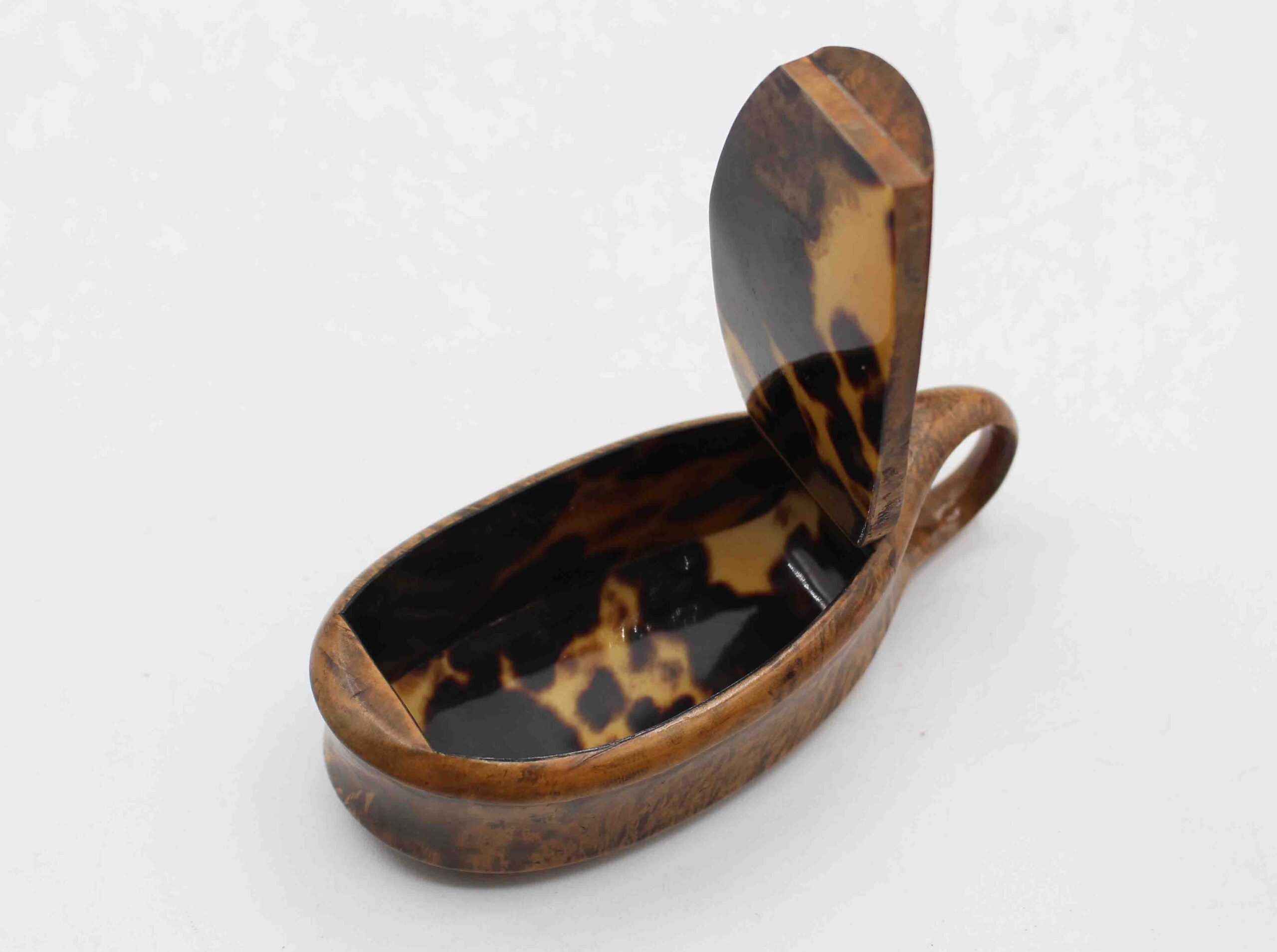 WCO-2498z: Circa 1800 Scottish Roman Lamp Form Maplewood Snuff Box - Image 3