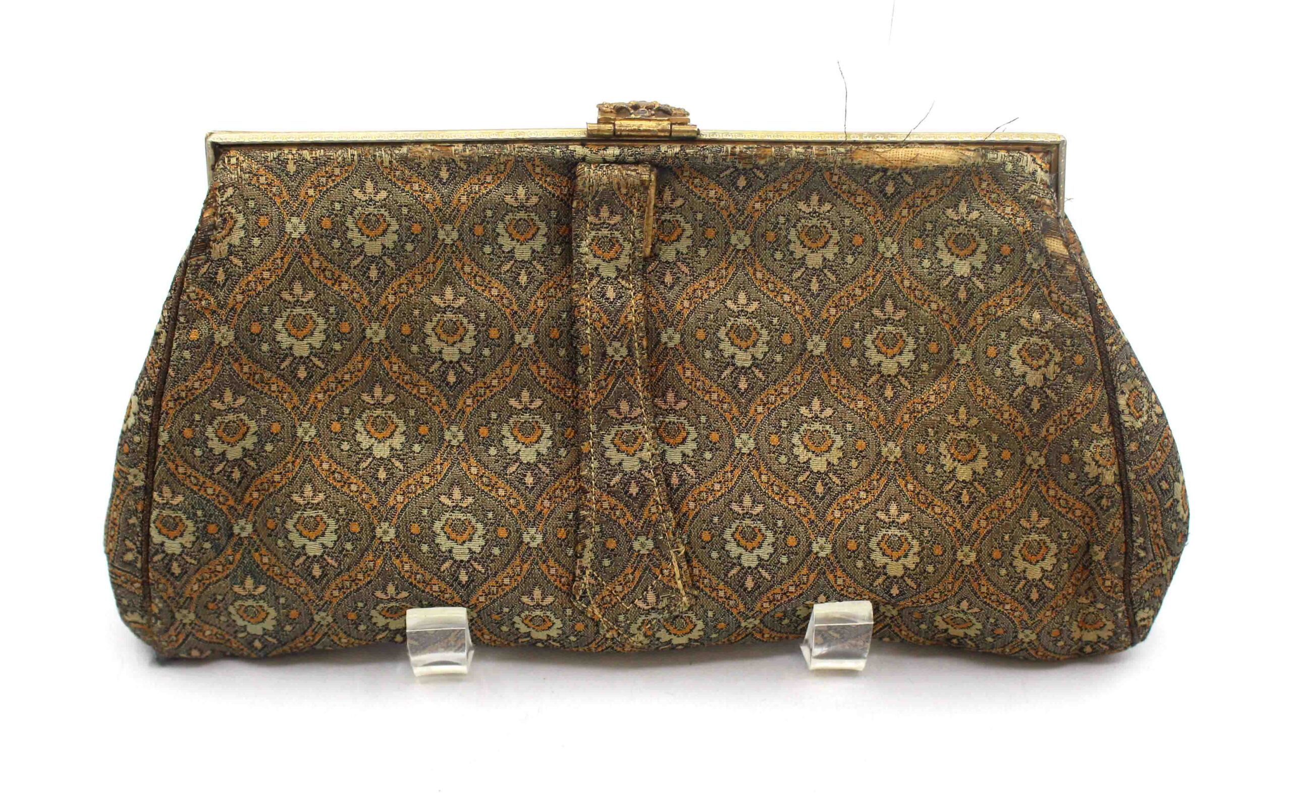 WCO-3548z: Circa 1930s French Silk Brocade Clutch - Image 2