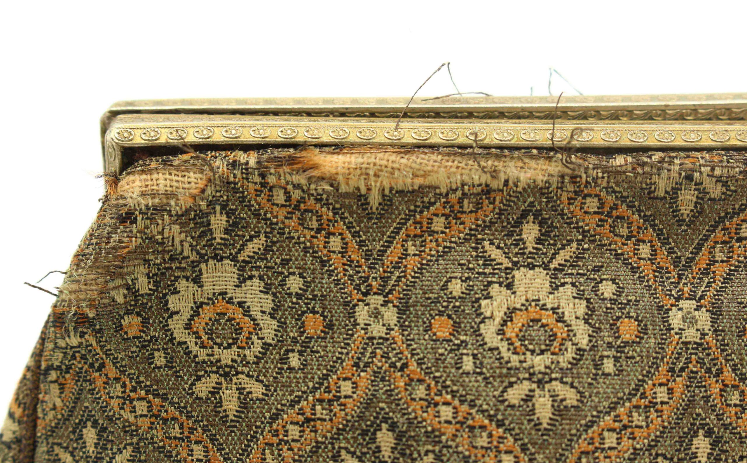WCO-3548z: Circa 1930s French Silk Brocade Clutch - Image 5