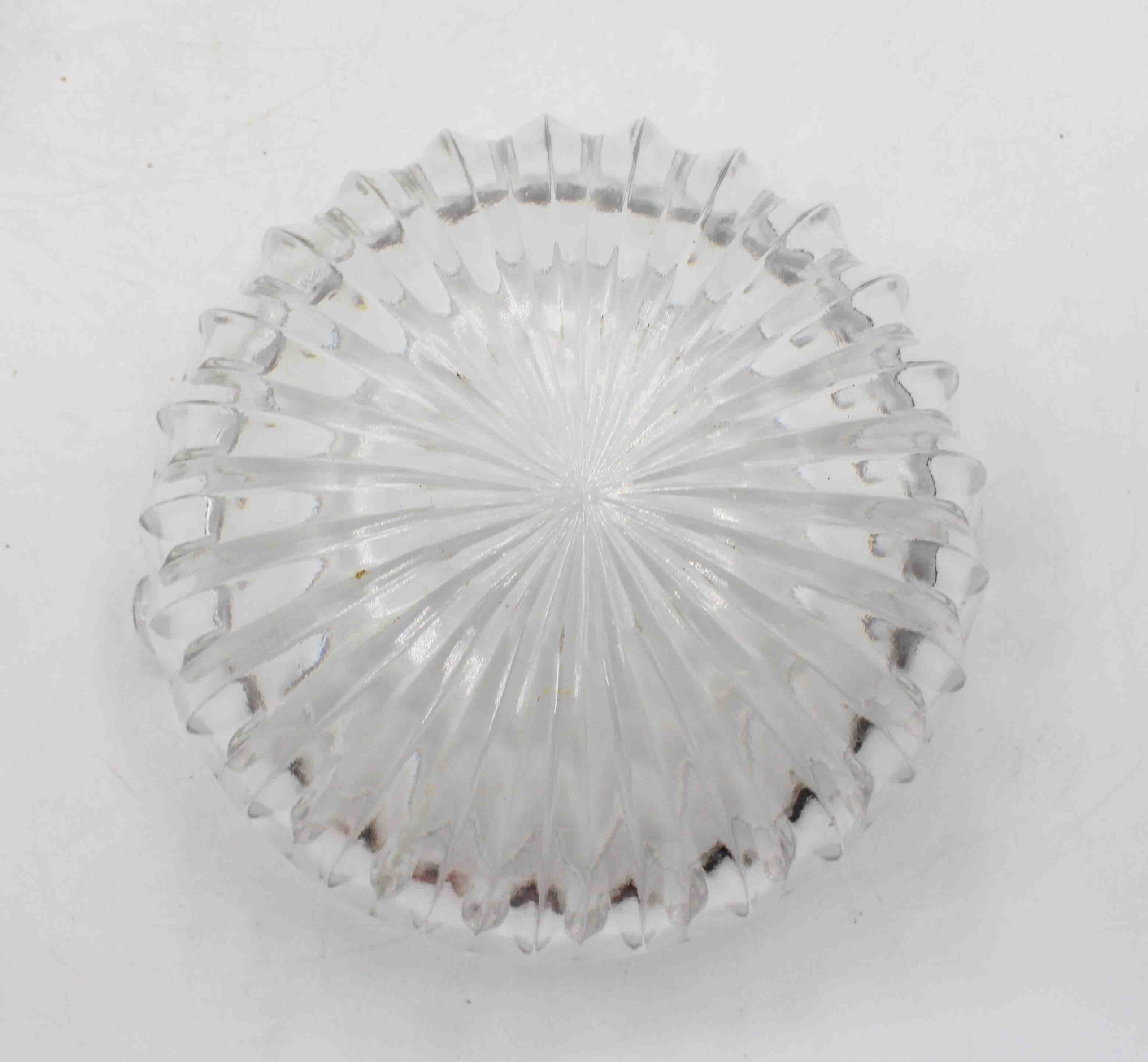 WG-2945z: Mid-19th Century Anglo-Irish Pair of Glass Wine Rinsers - Image 2
