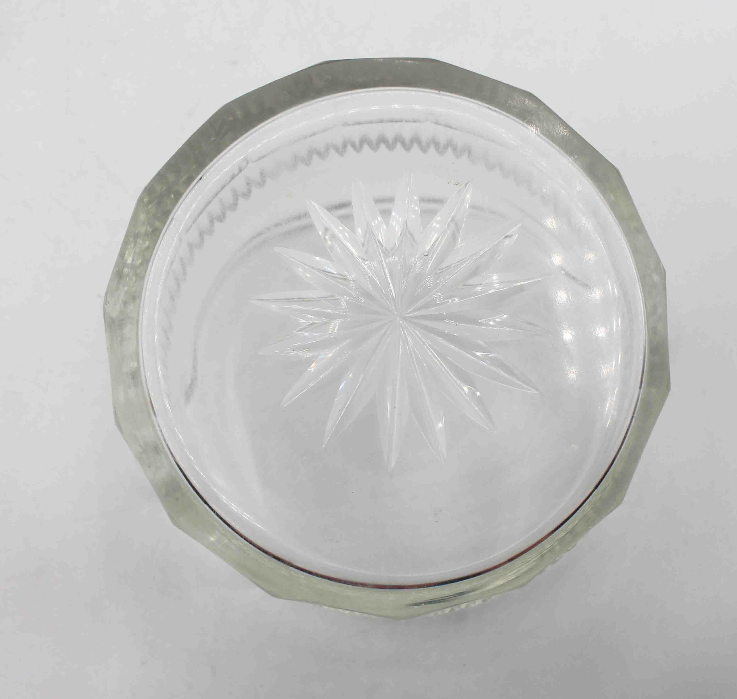 WG-2946z: Circa 1790-1810 George III Period Ango-Irish Pair of Glass Wine Rinsers - Image 2