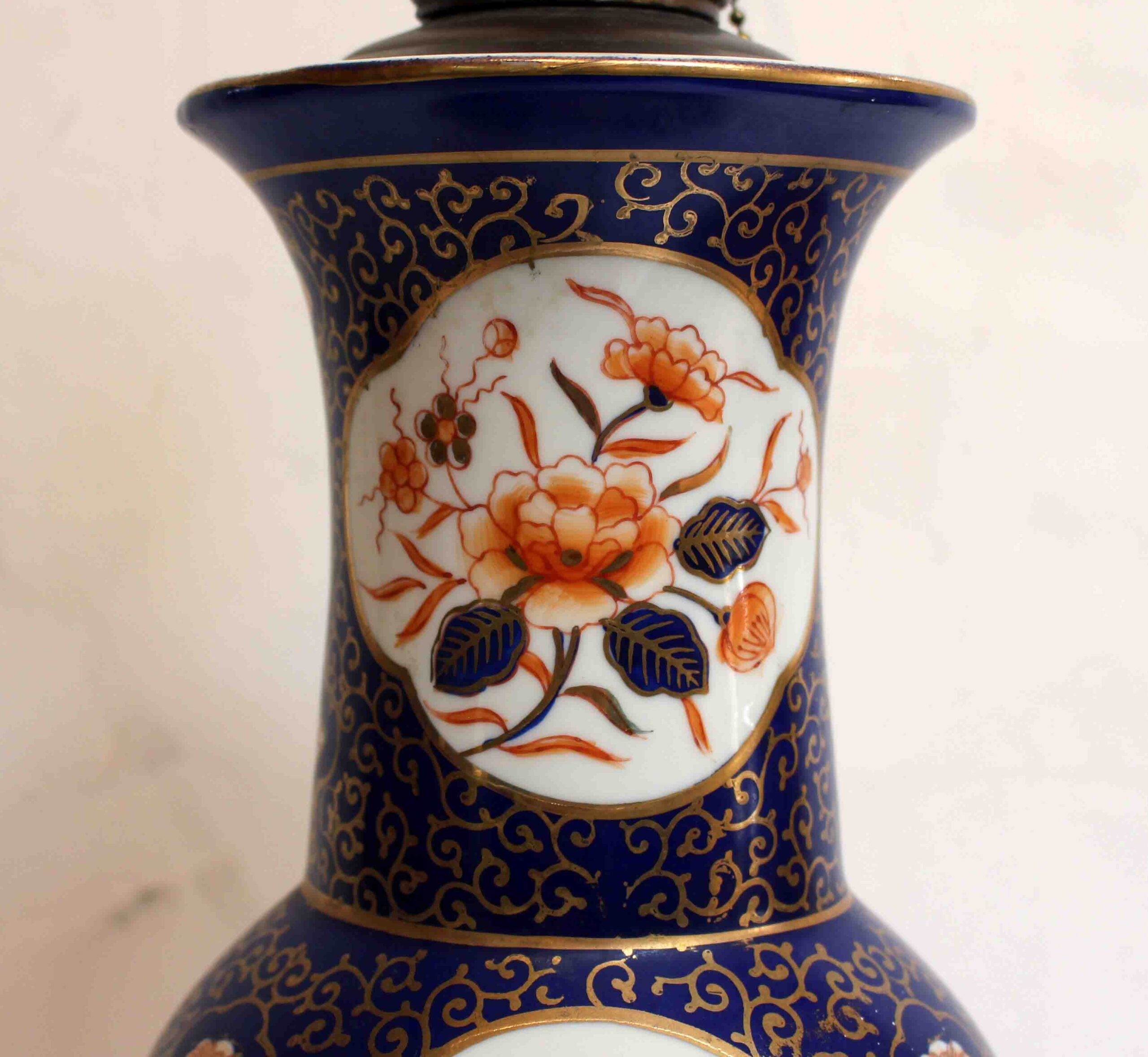 WL-1533z: Circa 1900-1920 Japanese Vase Mounted as a Lamp - Image 3