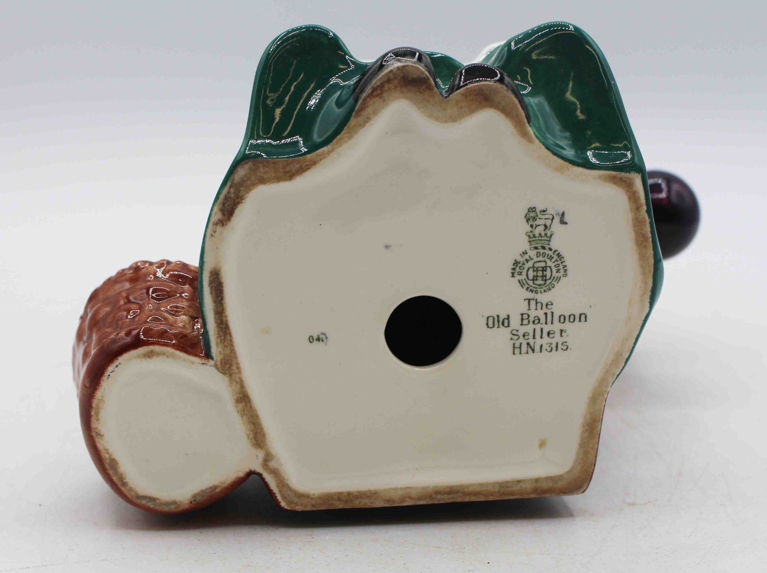 WCI-9134z: Dated 1931 English Royal Doulton Porcelain "The Old Balloon Seller" Figurine - Image 3