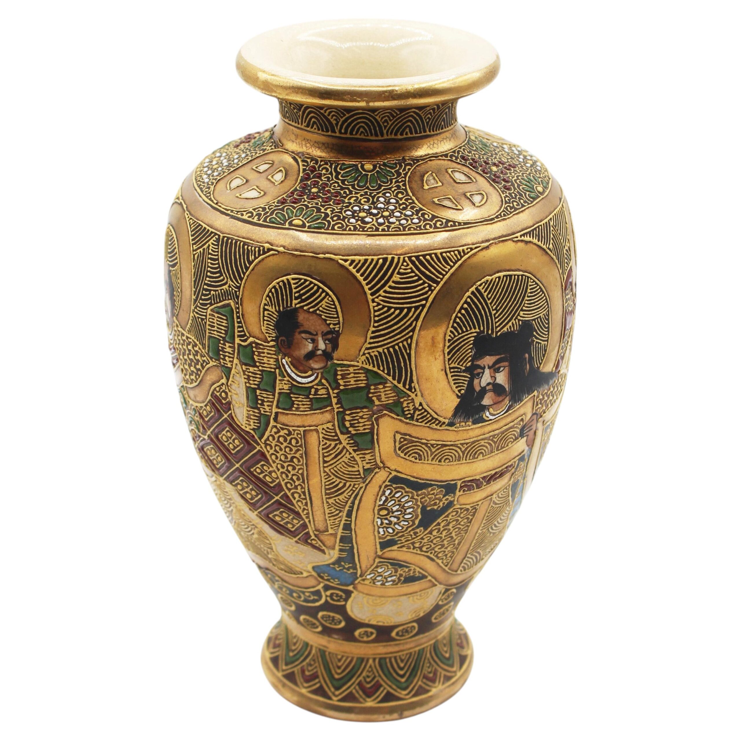 WCI-9309z: Circa 1900 Japanese Porcelain Rinzan Workshop Satsuma Vase