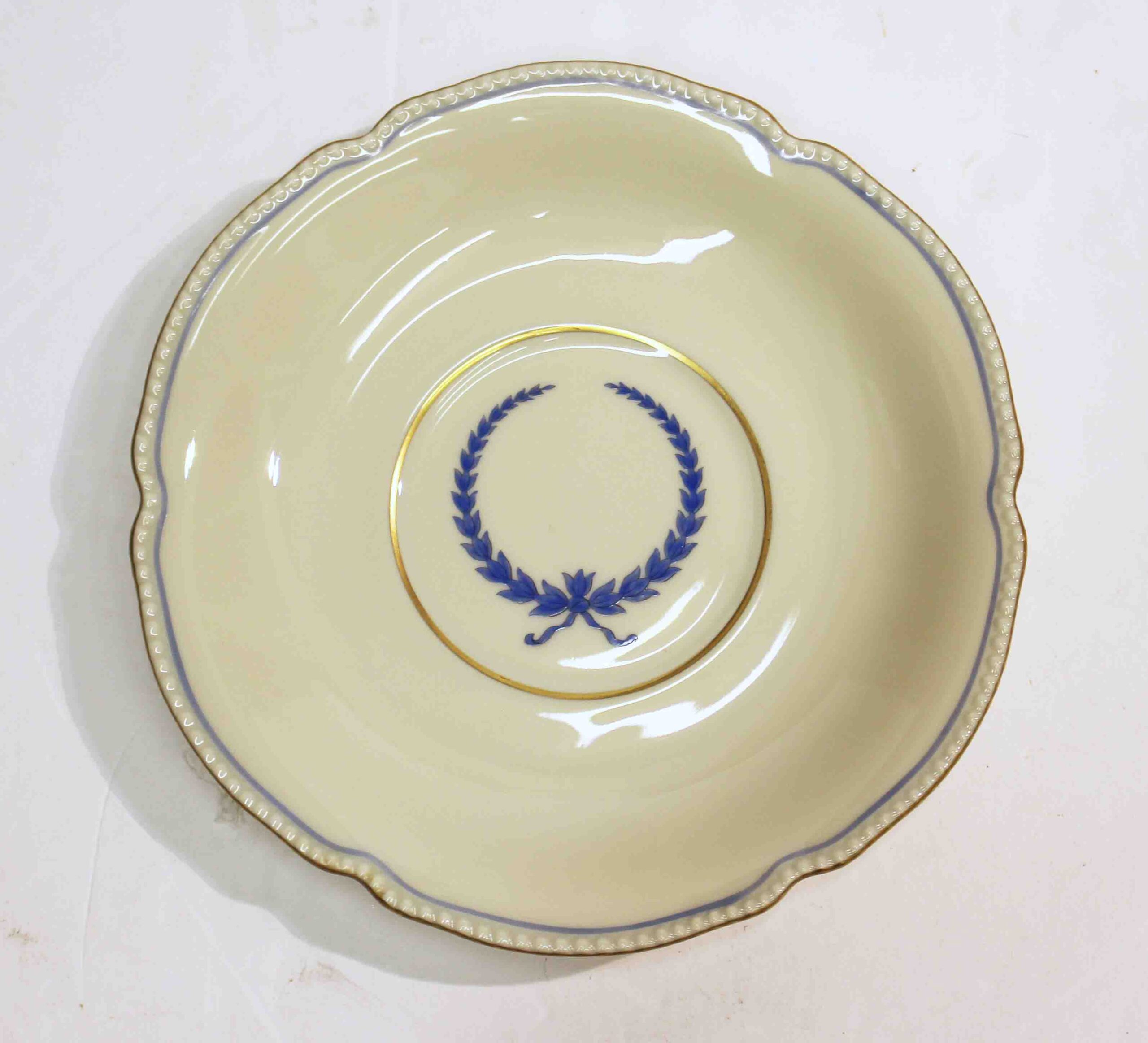 WCI-9359z: Circa 1930s German Set of 8 Cream Soup Bowls and Saucers by Rosenthal - Image 3