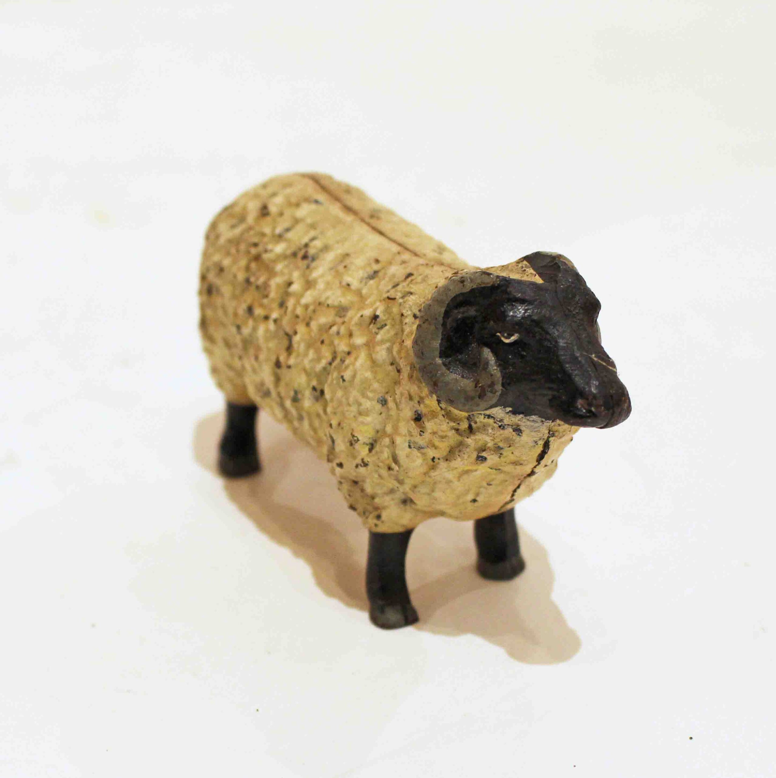 WCO-3800z: Mid-20th Century American Cast Iron "Stock Farm" Barn and Animals - Image 5