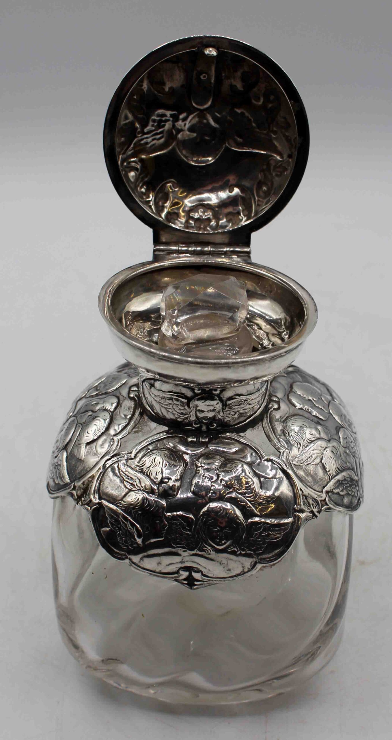 WG-2949z: 1898 English Sterling Silver and Blown Glass Scent Bottle - Image 6