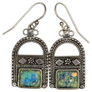 WJ-1276z: Late 20th Century Pair of Israeli Roman Glass Inset Sterling Silver Earrings