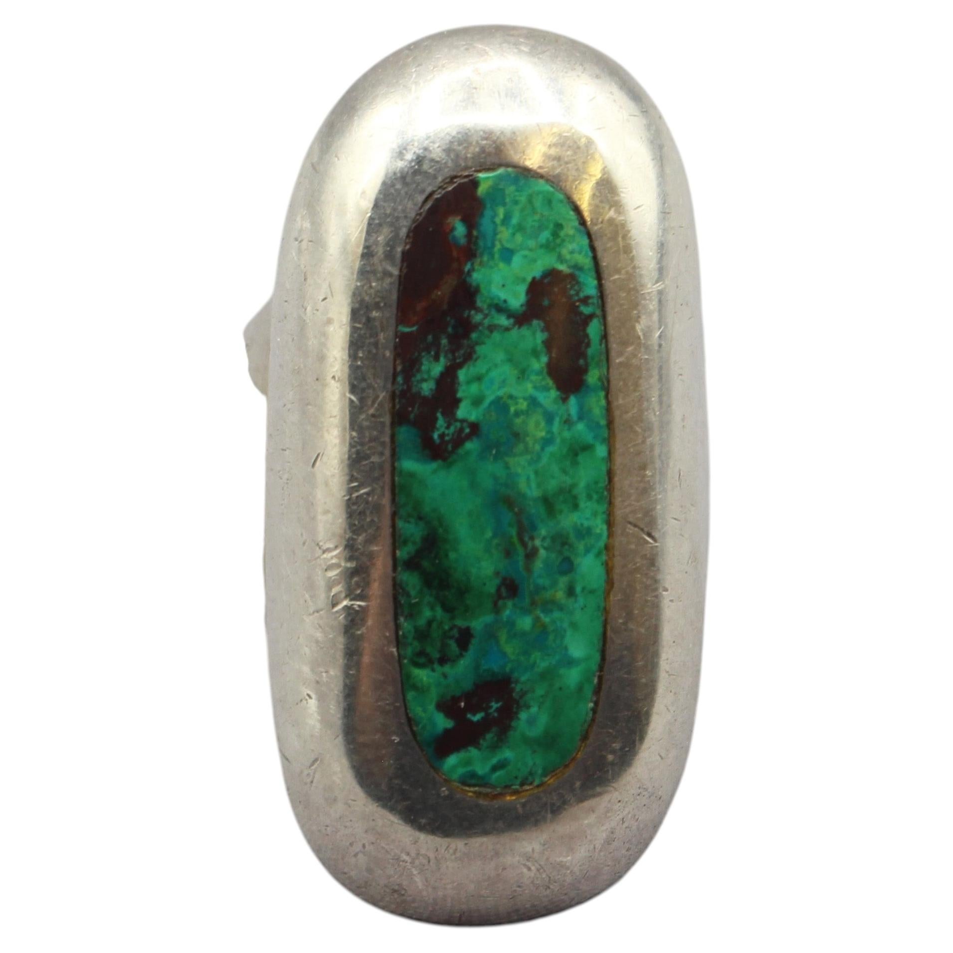 WJ-1288z: Circa 1950s Mexican 925 Sterling Silver & Turquoise Ring
