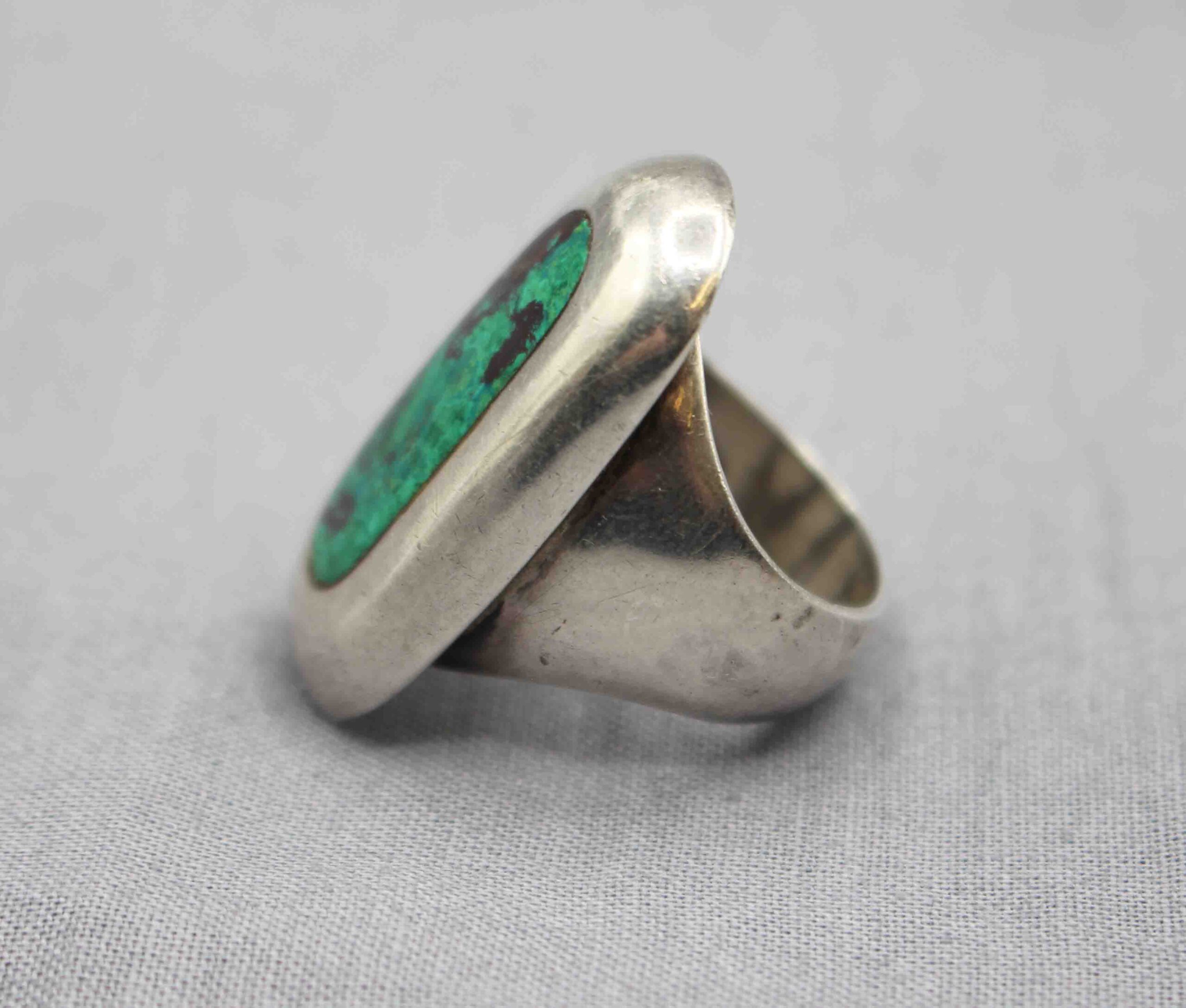 WJ-1288z: Circa 1950s Mexican 925 Sterling Silver & Turquoise Ring - Image 3