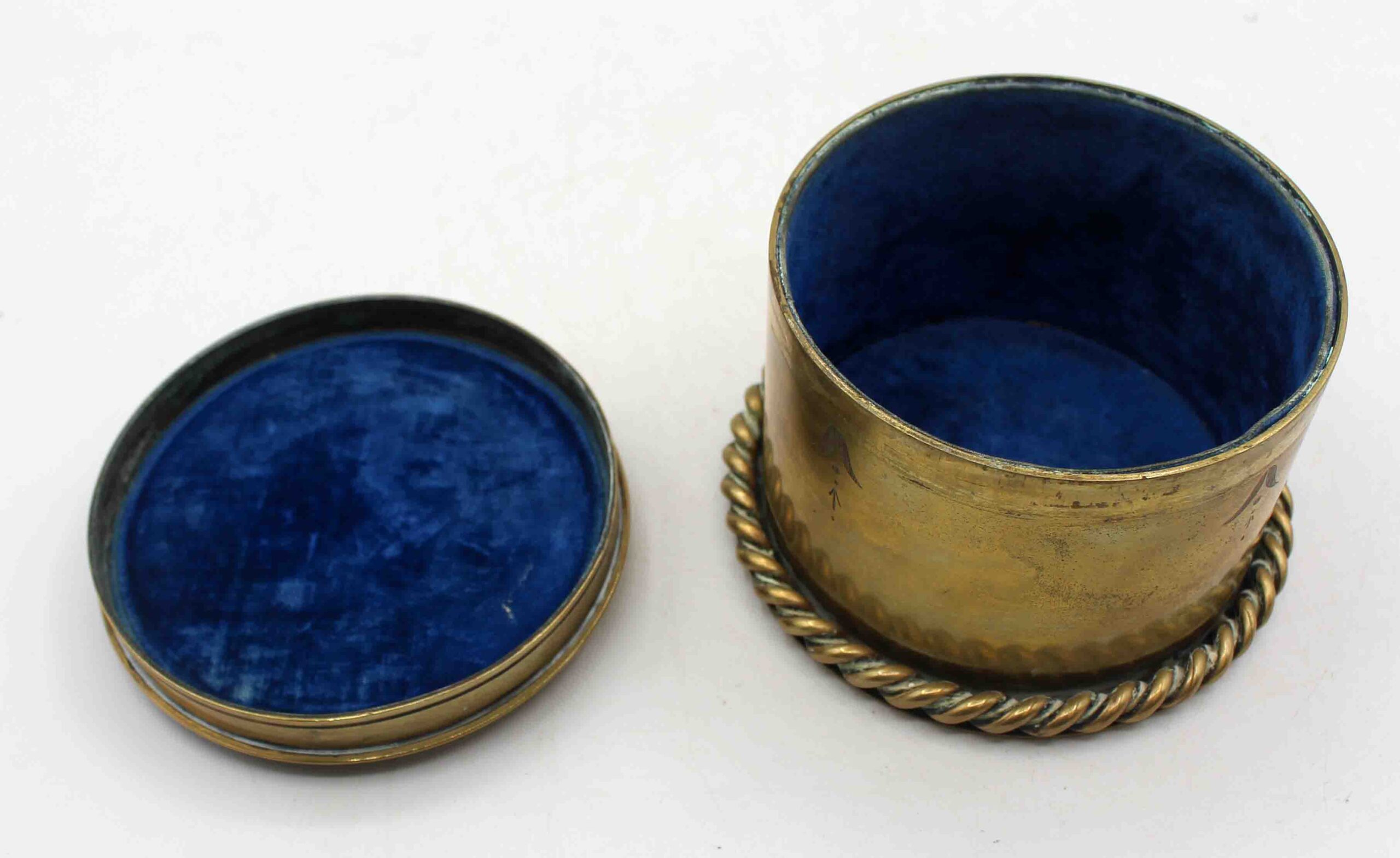 WMI-3825z: Late 19th Century English Victorian Heavy Brass Jewel or Collar Box - Image 2