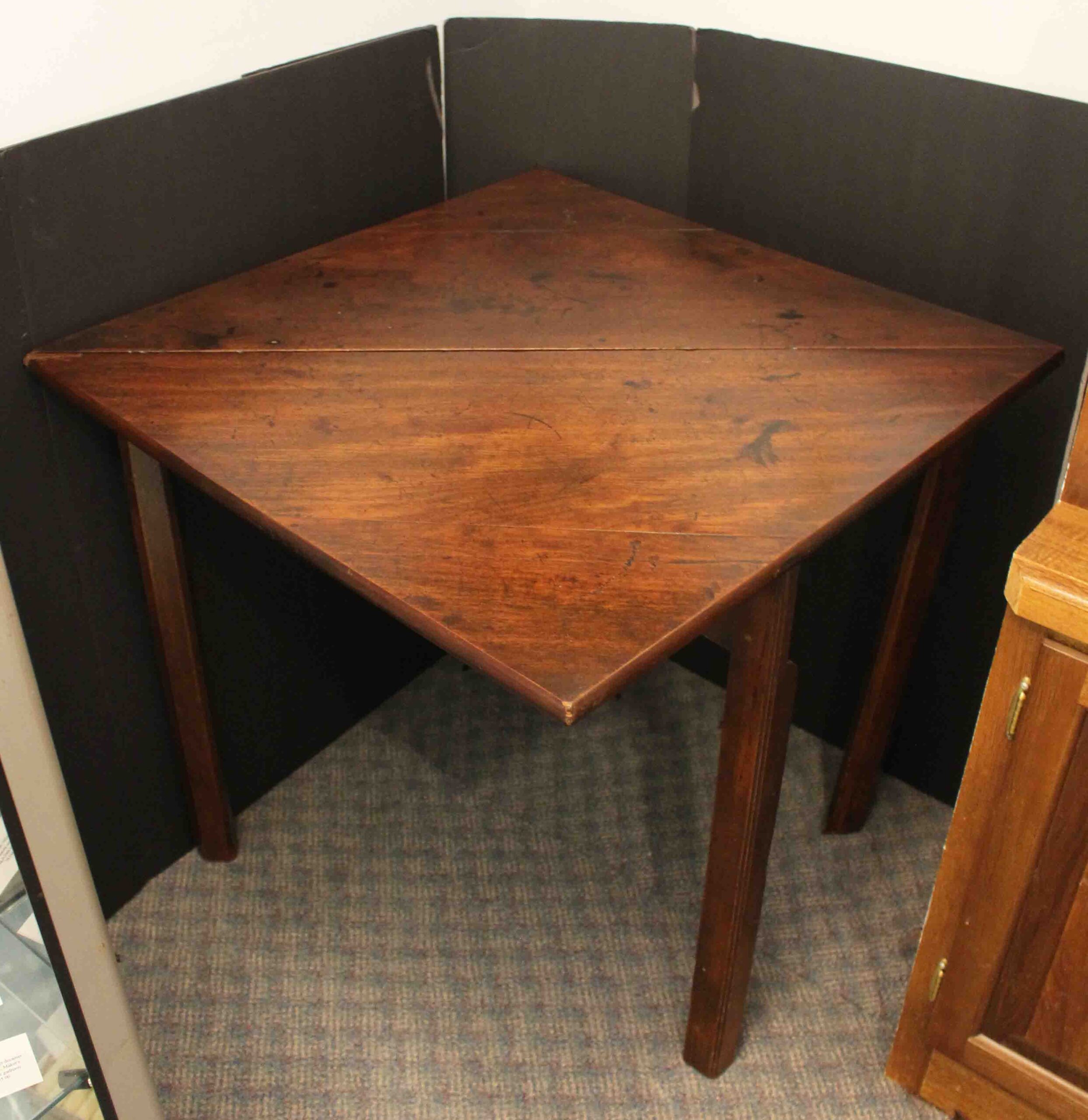 WOT-2719z: Circa 1760-1780 English George III Period Corner Drop-Leaf Table - Image 2
