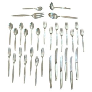 WSI-10542z: Mid-Century Modern Towle 31-Piece Sterling Silver Flatware Set