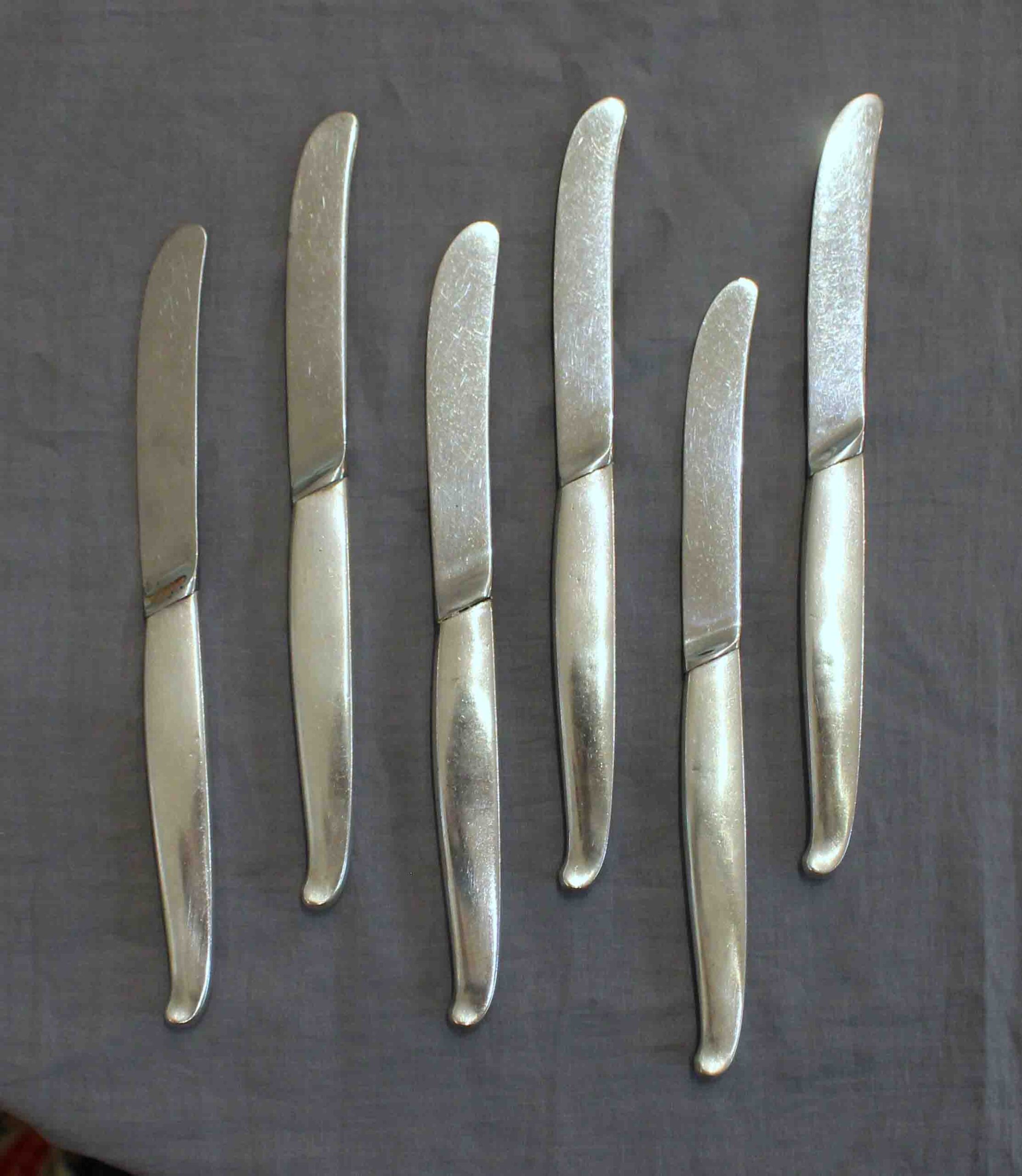 WSI-10542z: Mid-Century Modern Towle 31-Piece Sterling Silver Flatware Set - Image 5